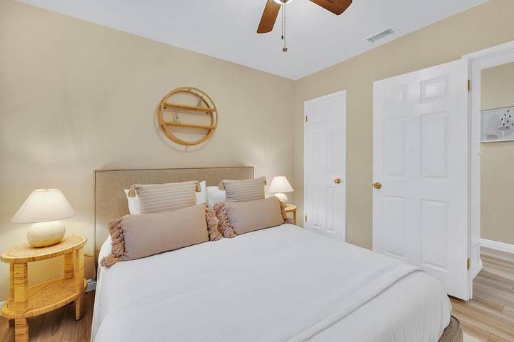 Ferienhaus für 7 Personen, mit Balkon und Pool sowie Garten, mit Haustier - 1