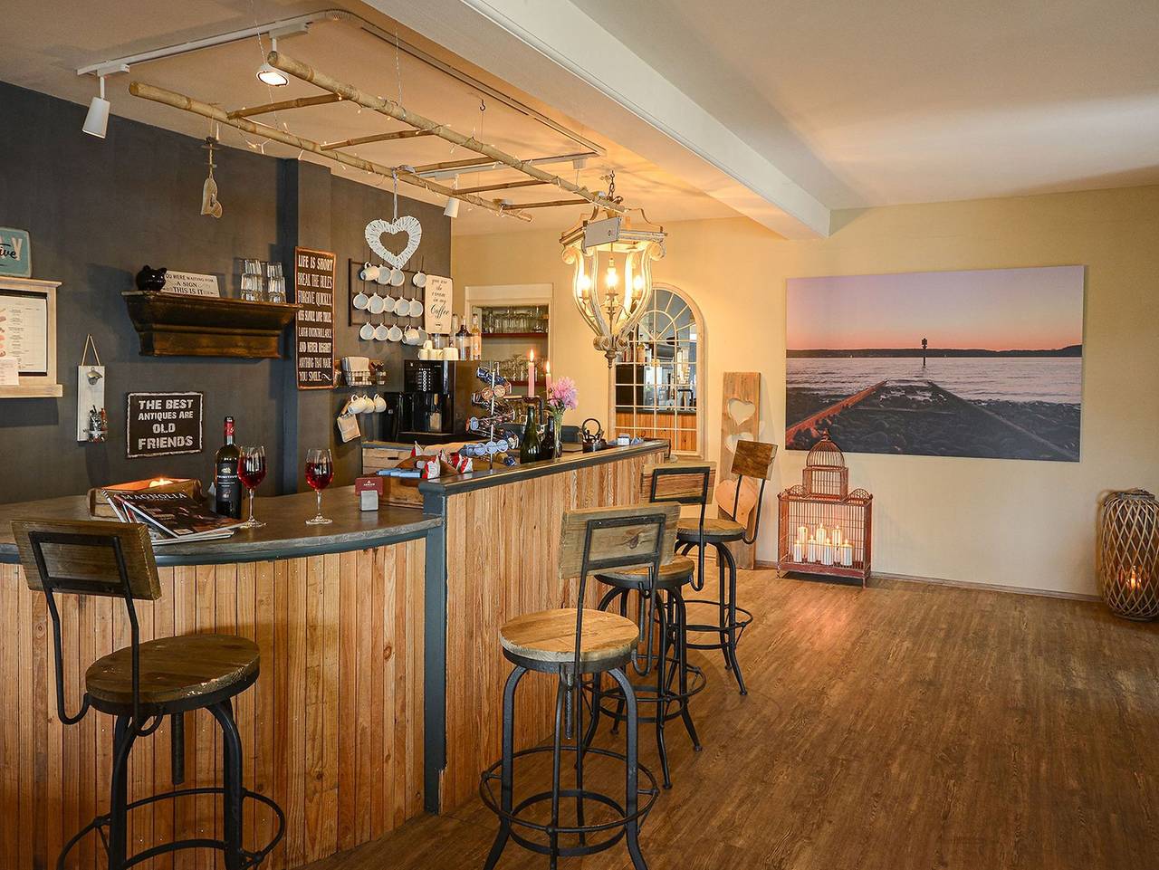 Ganze Ferienwohnung, Abacco Ferienwohnungen - Galeriewohnung Exklusiv, 76qm, 2 Schlafzimmer, max. 6 Personen in Hödingen, Überlingen