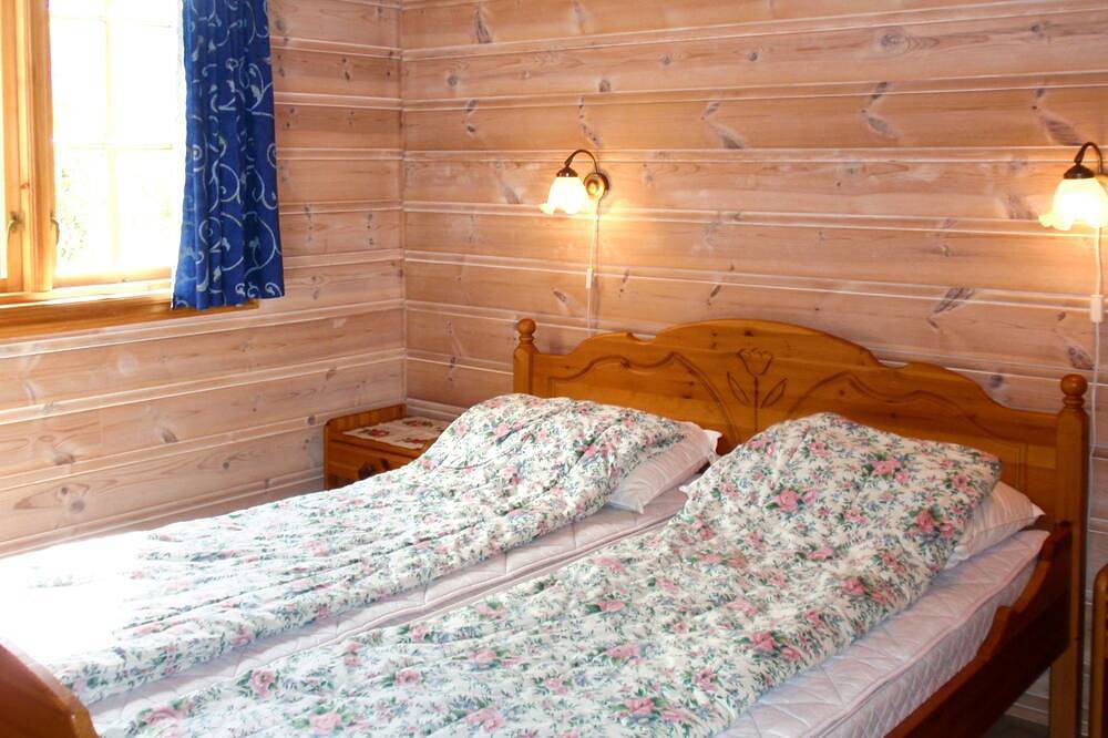 Slåttenes in Ullensvang herad