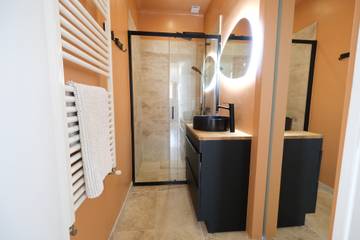 Maison De Vacances pour 8 Personnes dans Avignon, Provence, Photo 4