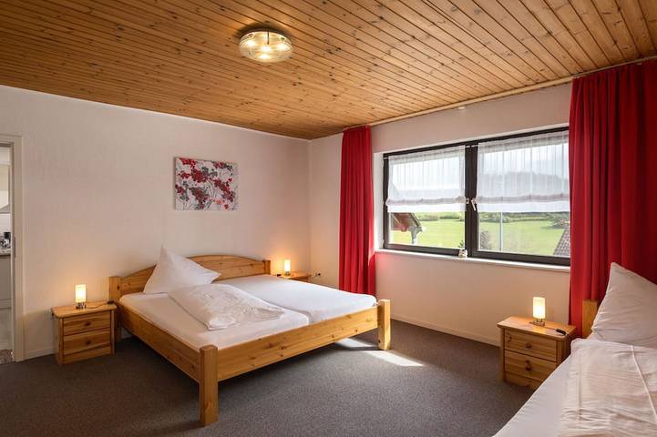 Ganze Wohnung, Eifelnatur (Haus 2) in Immerath, Vulkaneifel