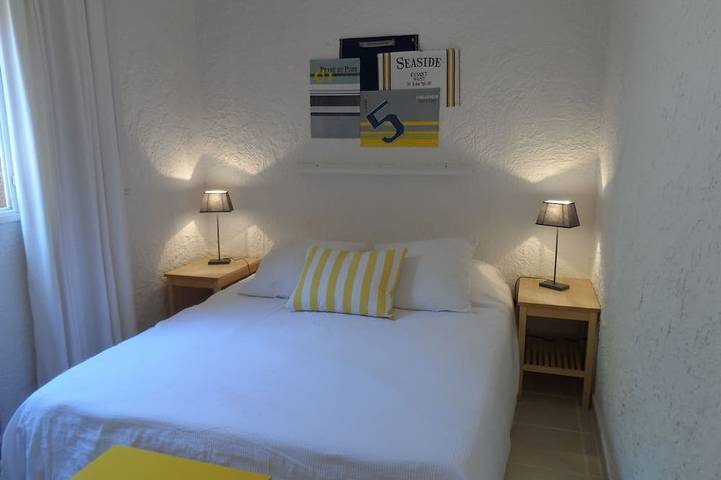 Gîte pour 6 personnes, avec terrasse ainsi que jardin et piscine dans Plage de Gigaro - 2