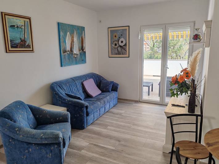 Ferienwohnung für 2 Personen, mit Garten und Balkon, kinderfreundlich in Barbat na Rabu