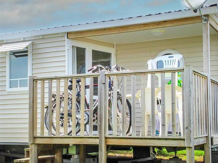 Mobil home pour 6 personnes, avec bassin pour enfant dans Bréhec - 2