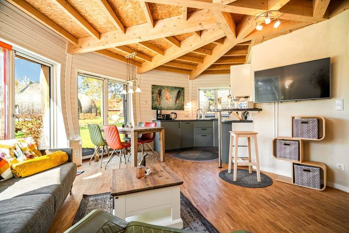 Ferienhaus für 4 Personen, mit Whirlpool und Terrasse sowie Garten und Sauna in Penzlin - 3