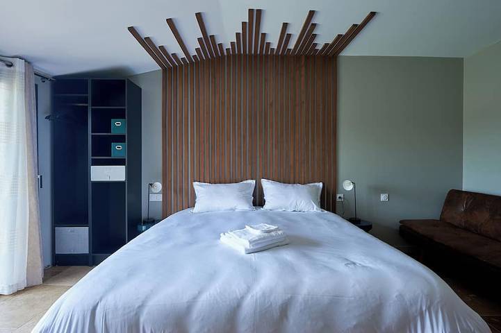 Location de vacances pour 10 personnes, avec piscine, animaux acceptés à Lussac - 4