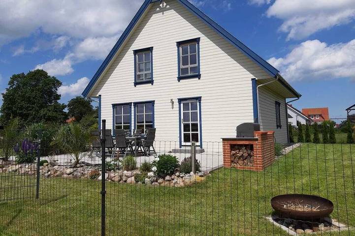 Ferienhaus für 8 Personen, mit Terrasse und Garten in Ralswiek