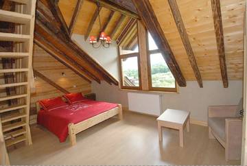 Chambre d’hôte pour 2 personnes, avec vue et jardin, adapté aux familles à Mercury