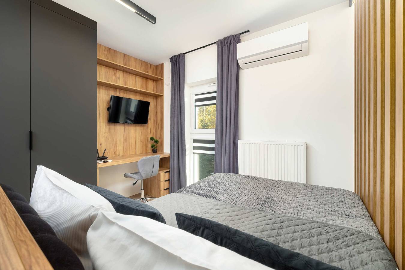 Ganzes Studio, Leszka Czarnego 15 Rzeszów | Air-conditioned Studio for Two | Business Trip | Remote Working in Rzeszów, Karpatenvorland