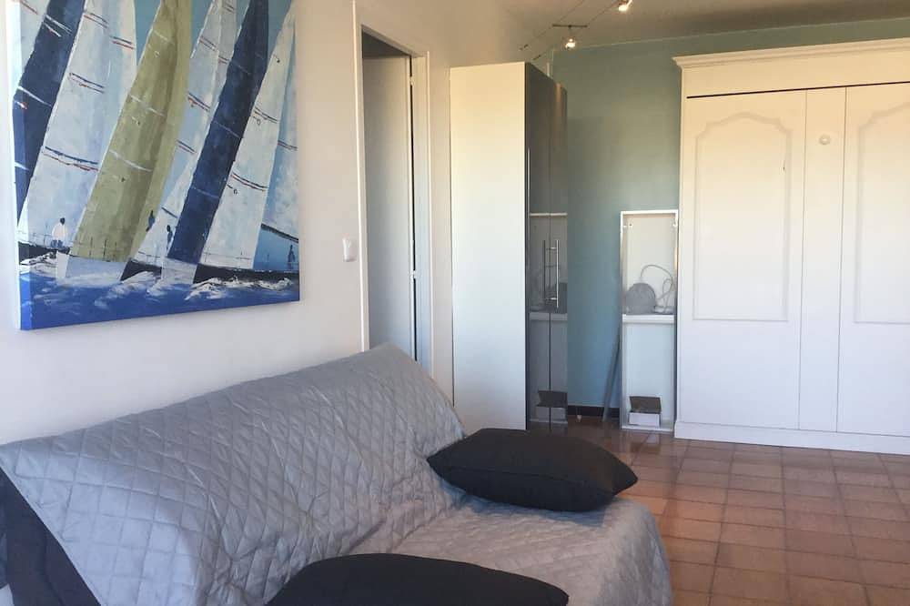 Apartamento entero, Estudio amueblado con vistas al mar Le Brusc in Six-Fours-les-Plages, Region de Toulon