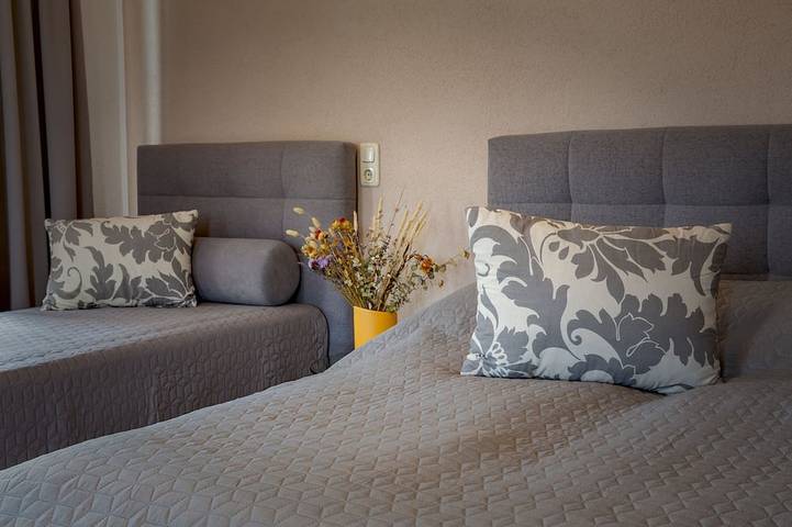 Ferienwohnung für 3 Personen, mit Terrasse und Garten in Sehmatal - 2