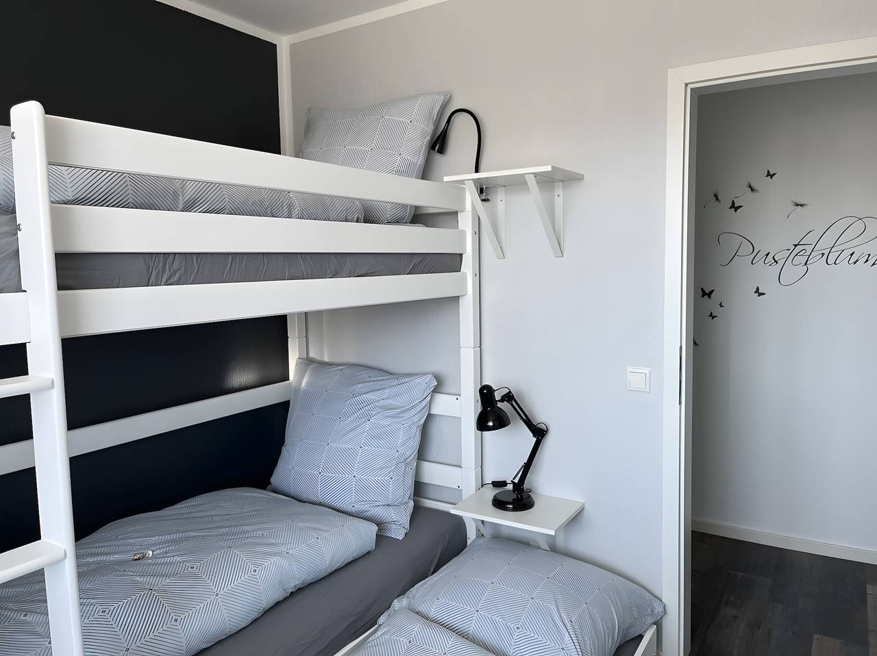 Entire apartment, Apartment 'Pusteblume, 70 Qm' with Private Terrace, Shared Garden and Wi-Fi in Herscheid, Märkischer Kreis