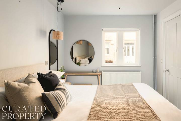 Gîte pour 4 personnes, avec jardin à Bath - 2