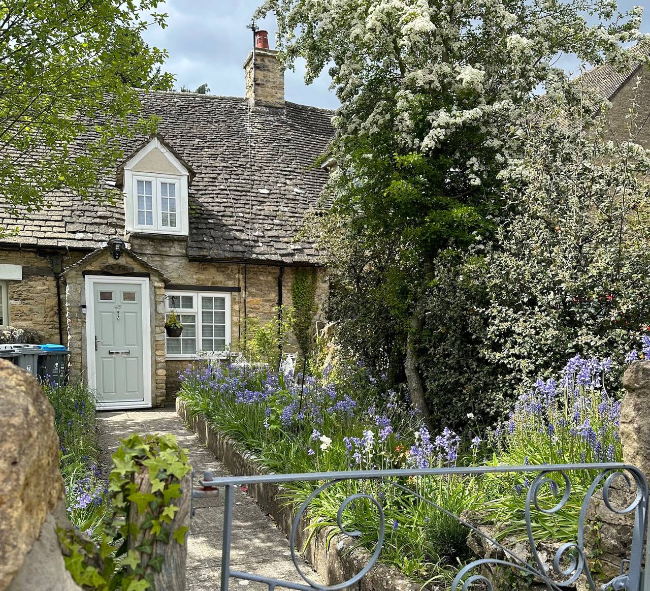 Cotswolds Cozy Cottage Retreat - pet friendly in Oxfordshire