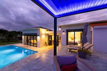 Location de vacances pour 10 personnes, avec jardin et piscine dans Plage du Grand Macabou