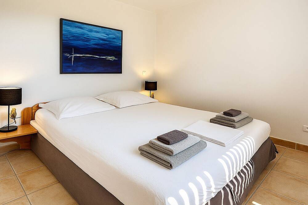 Porto-Vecchio, T3 avec 2 Sdb/Wc, Grand jardin, au calme, Clim, Wifi. in Porto-Vecchio, Arrondissement de Sartène