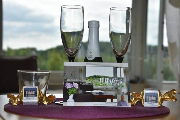 Ferienwohnung für 2 Personen, mit Balkon und Terrasse sowie Garten und Seeblick in Schausende - 2