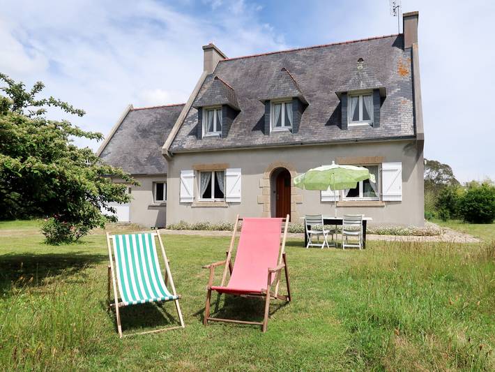 Location de vacances pour 8 personnes, avec Terrasse et Jardin à Plomeur