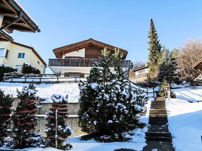 Chalet für 8 Personen, mit Sauna und Balkon in Laax
