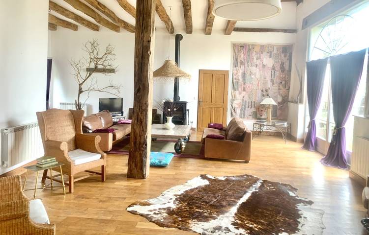 Gîte pour 8 personnes, avec jardin à Cosne-Cours-sur-Loire