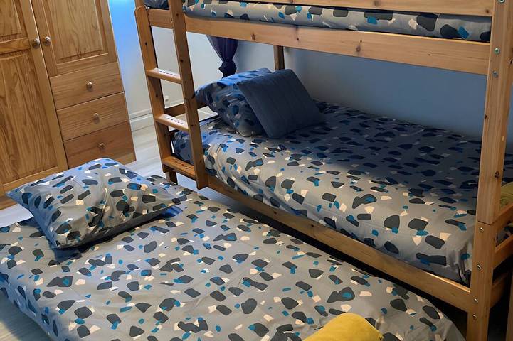 Location de vacances pour 11 personnes, avec terrasse et jardin à Aramits - 4