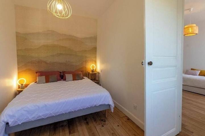 Location de vacances pour 8 personnes, avec terrasse et jardin à Juillan - 4