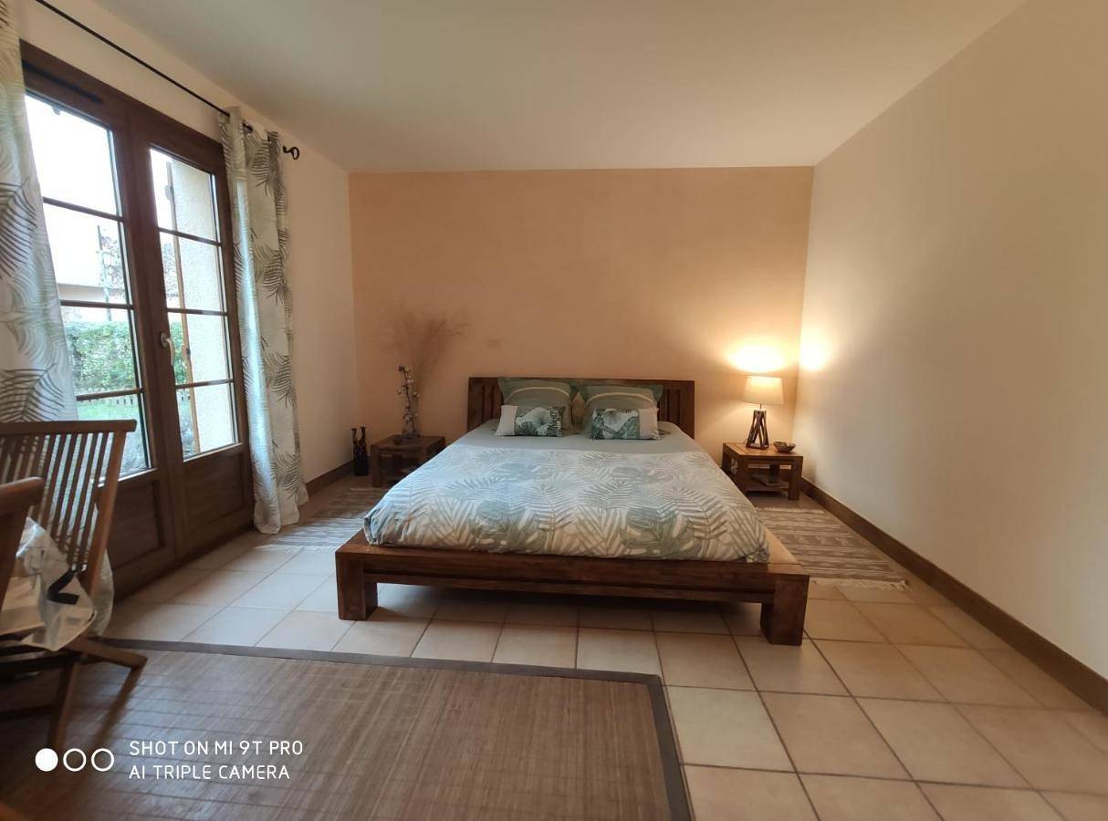 Large Double Room in Rambouillet, Yvelines