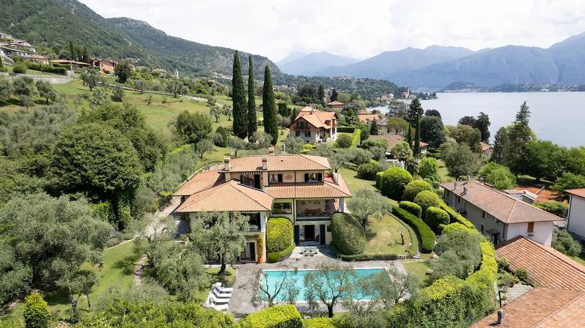 Villa per 10 persone, con Balcone e Terrazza nonché Panorama a Lenno (Italia)
