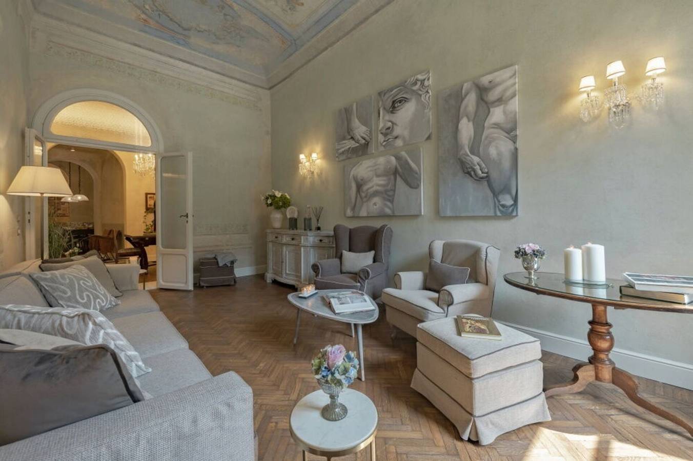 Ganze Wohnung, Ferienwohnung für 12 Personen mit Terrasse in Florence city center, Florenz