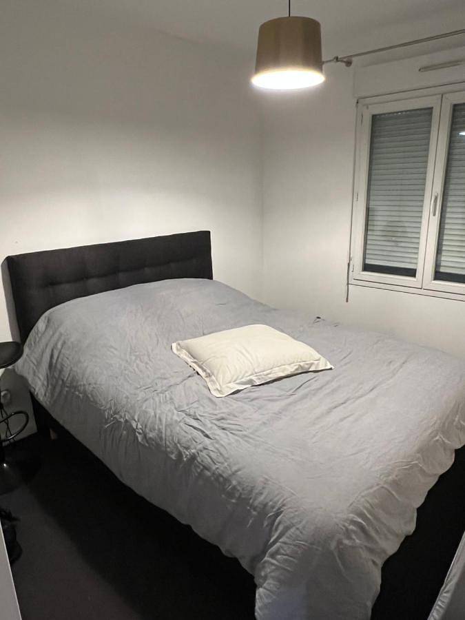 Appartement entier, One-Bedroom Apartment in Longjumeau, Essonne