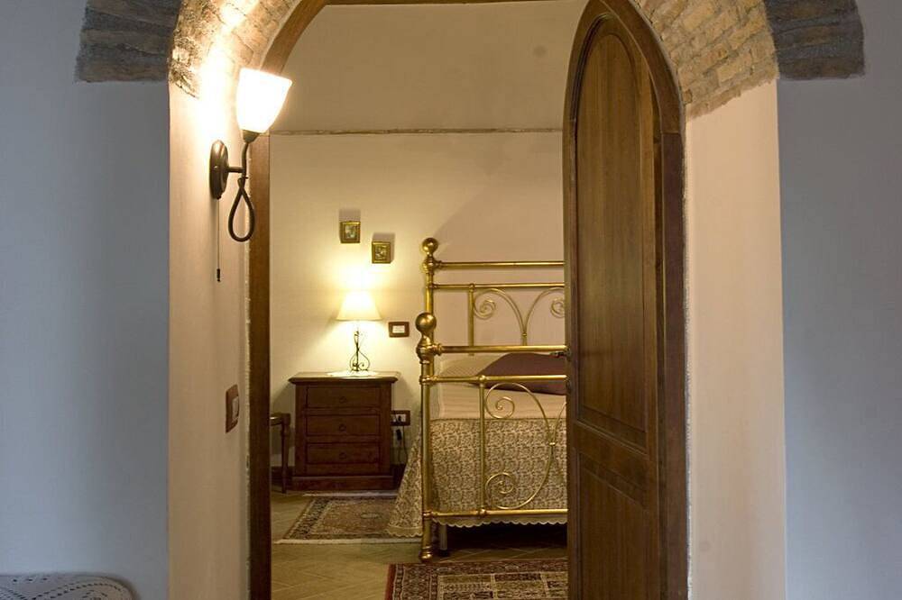 Appartamento con balcone in Spoleto, Perugia e dintorni