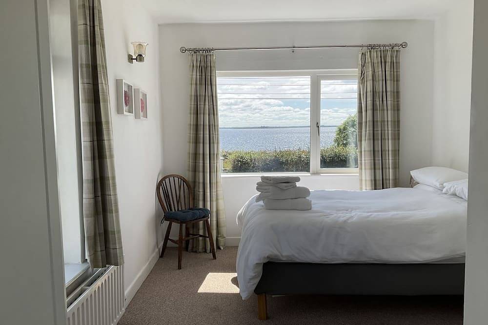 See Lough Mask Ufer in Castlebar, Lough Mask