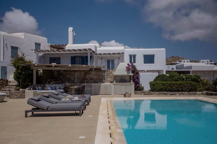 Location de vacances pour 12 personnes, avec jardin et terrasse dans Kalafatis - 4