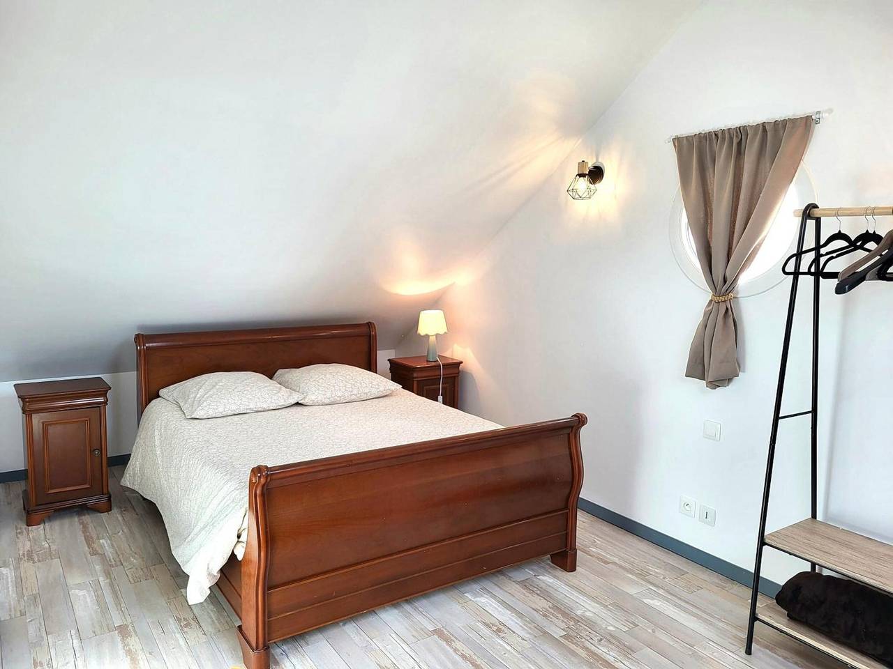 Maison de vacances 'Chez Ptit Claude, Bord de Mer' avec terrasse privée et Wi-Fi in Créances, Région de Coutances