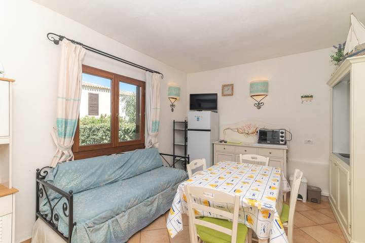 Appartement entier, Appartement « Sardegna Stupenda N 01 » avec piscine commune, Wi-Fi et climatisation in Vignola Mare, Aglientu