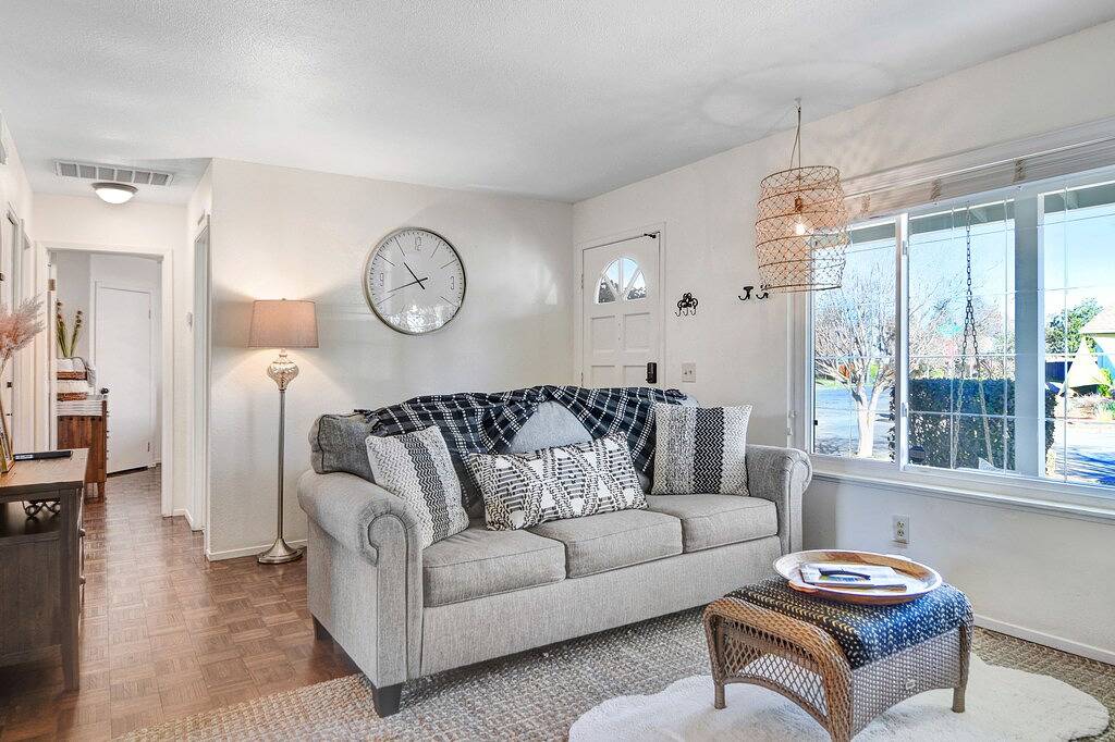 Wine Country Bungalow in Santa Rosa, California North Coast