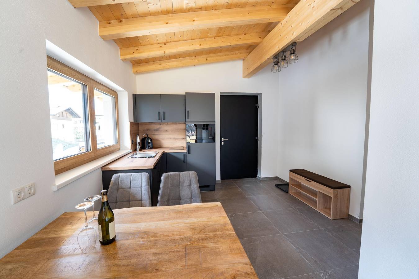 Ganze Ferienwohnung, Appartement/Fewo in Hochoetz, Oetz