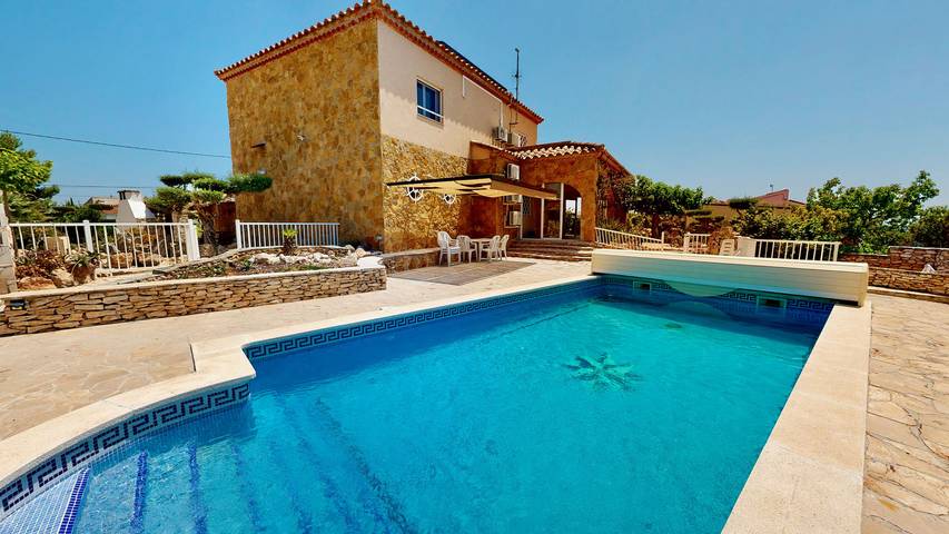 Villa pour 14 personnes, avec jardin, animaux acceptés - 1