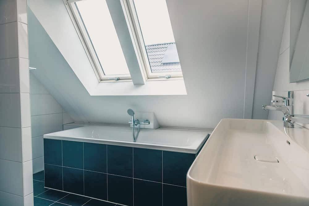 Watervilla met 3 slaapkamers en 2 badkamers in Medemblik, IJsselmeer