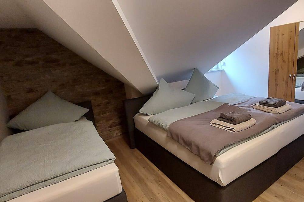 Ganze Wohnung, Neue Ferienwohnung im alten Winzerhaus - Urlaub im Weingut in Klotten, Cochem-Zell