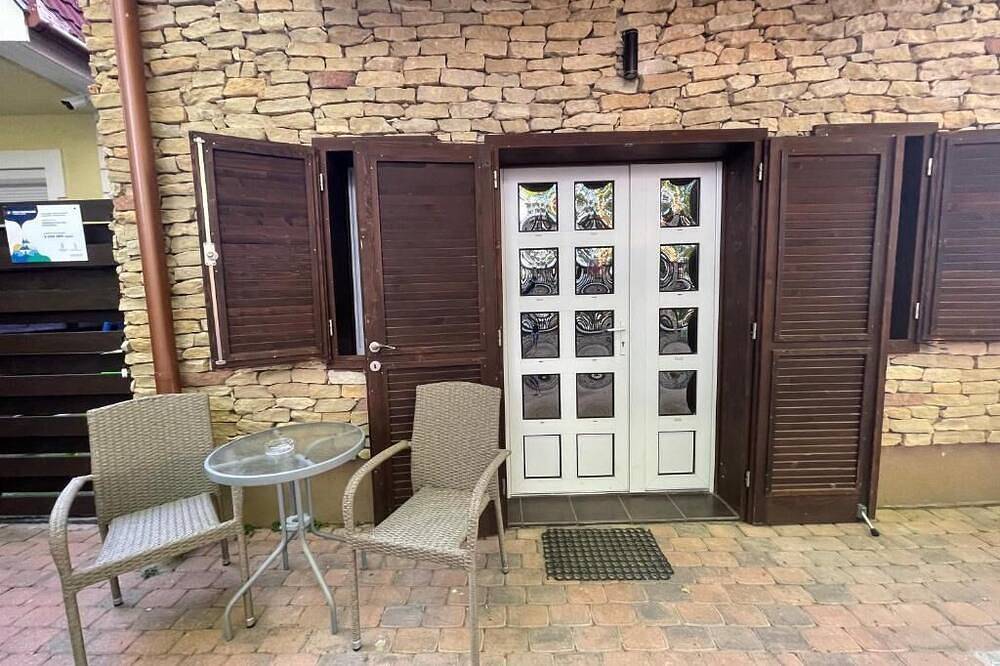 Ganze Wohnung, Studio- Villa 2 - Ein Schlafzimmer Wohnung, Schläft 2 in Siofok, Siófok und Umgebung