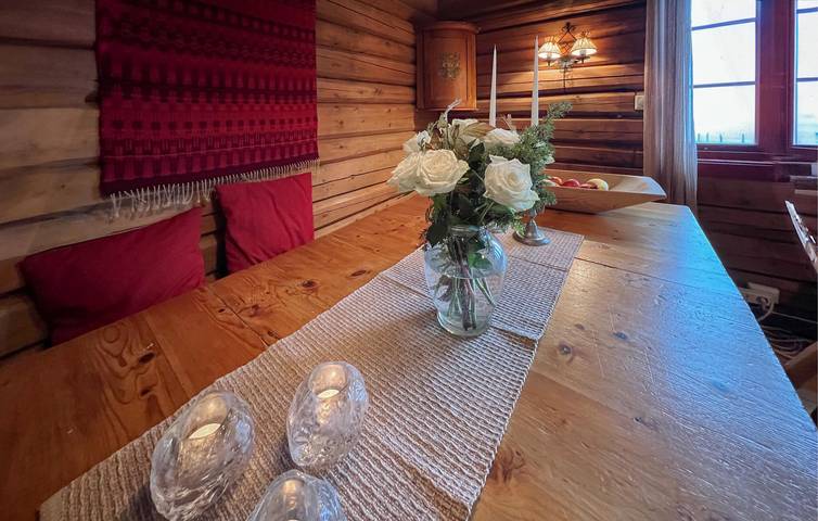 Ferienhaus für 8 Personen mit Terrasse in Lillehammer