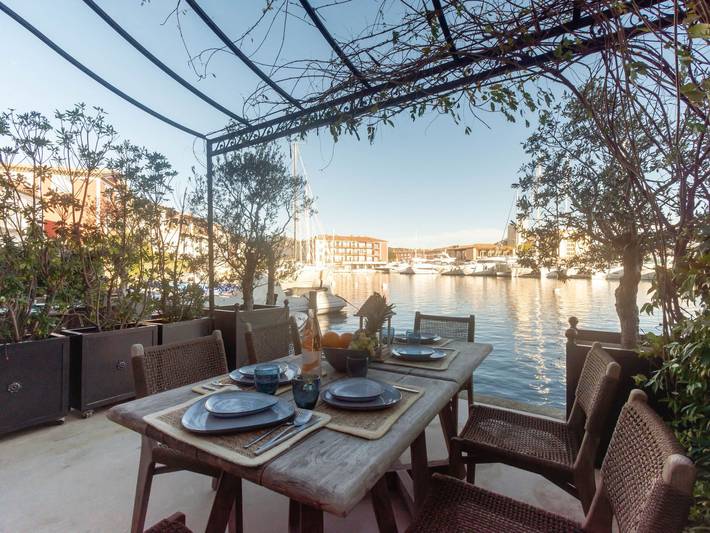 Location de vacances pour 6 personnes, avec terrasse et jardin dans Port Grimaud - 3