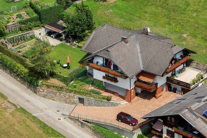 Ferienwohnung für 4 Personen, mit Balkon und Garten in Keutschach am See
