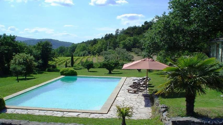 Location de vacances pour 7 personnes, avec piscine à Ménerbes