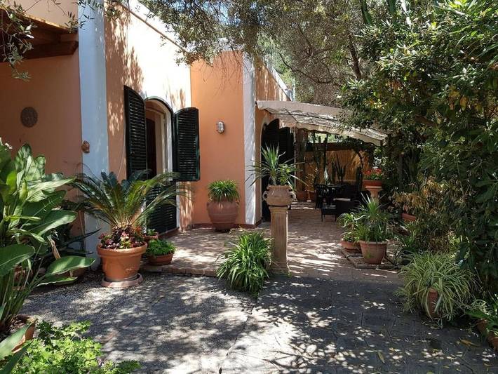 Villa pour 4 personnes, avec Terrasse ainsi que Jardin et Vue à Panza