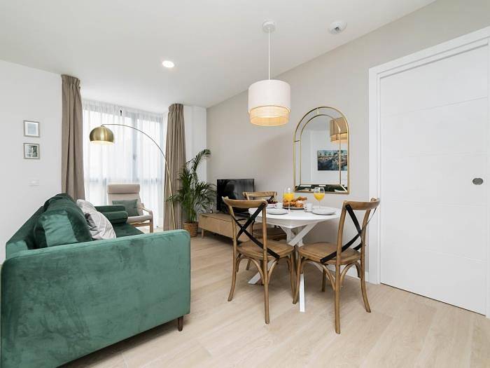 Apartamento vacacional entero, Aurora Stays by Charming Xi, Apartamento para 4, parking gratis in Madrid, Provincia de Madrid