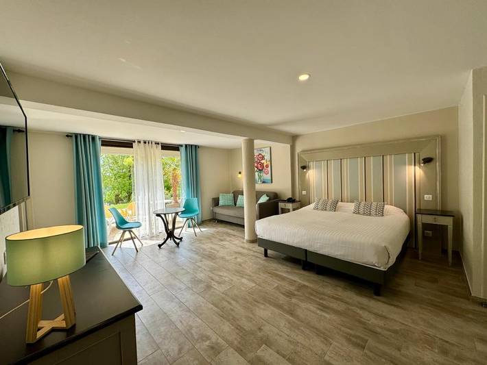 Hôtel pour 2 personnes, avec sauna et piscine ainsi que jacuzzi et jardin à Tamniès - 3