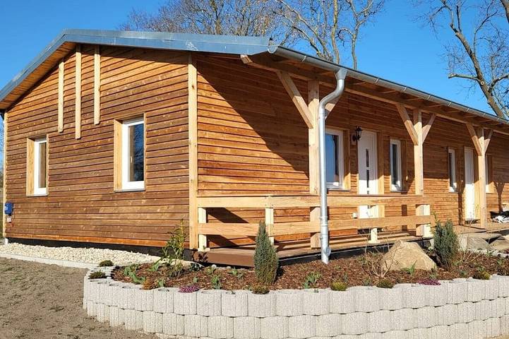 Ferienwohnung für 5 Personen, mit Sauna und Garten sowie Terrasse, mit Haustier in Mecklenburgische Schweiz