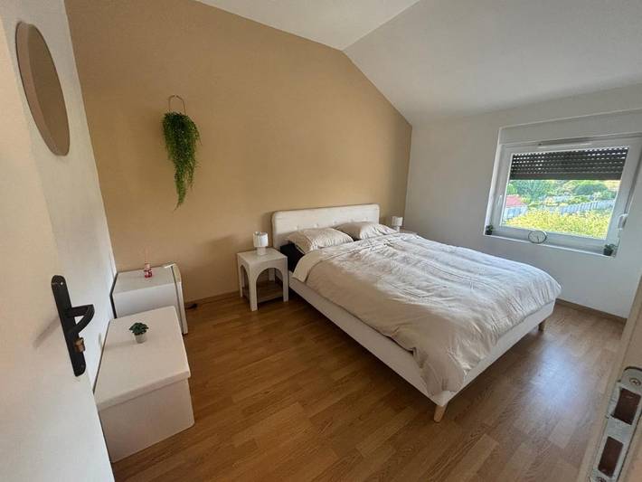 Gîte pour 2 personnes, avec Terrasse ainsi que Jardin et Vue à Le Quesnoy